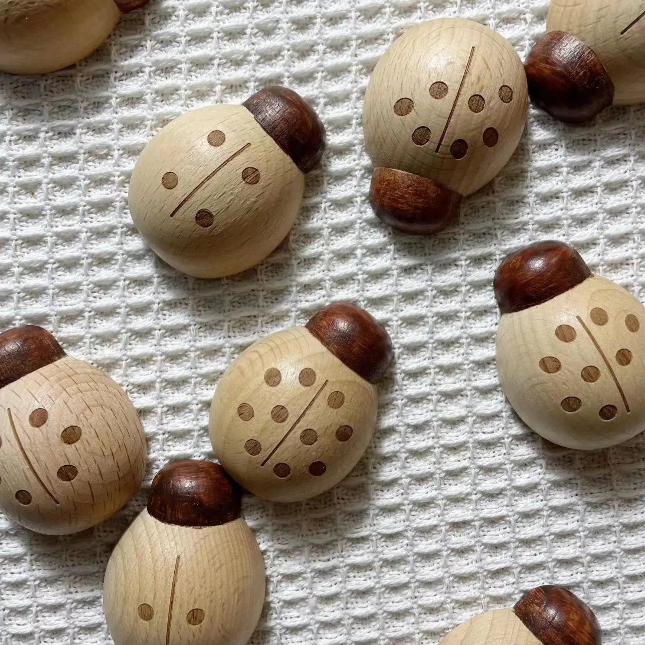 Wooden Ladybug Educational Toy Solid Wood Ladybug Toy Montessori Teaching AIDS Digital Toys Hand-eye Coordination - Image 2