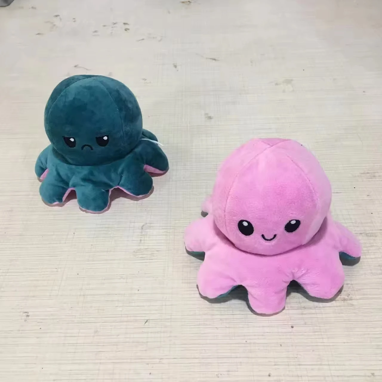 Hot Selling Colorful Giant Octopus Plush Toy 20cm Reversible Octopus Plush Pillow - Image 14