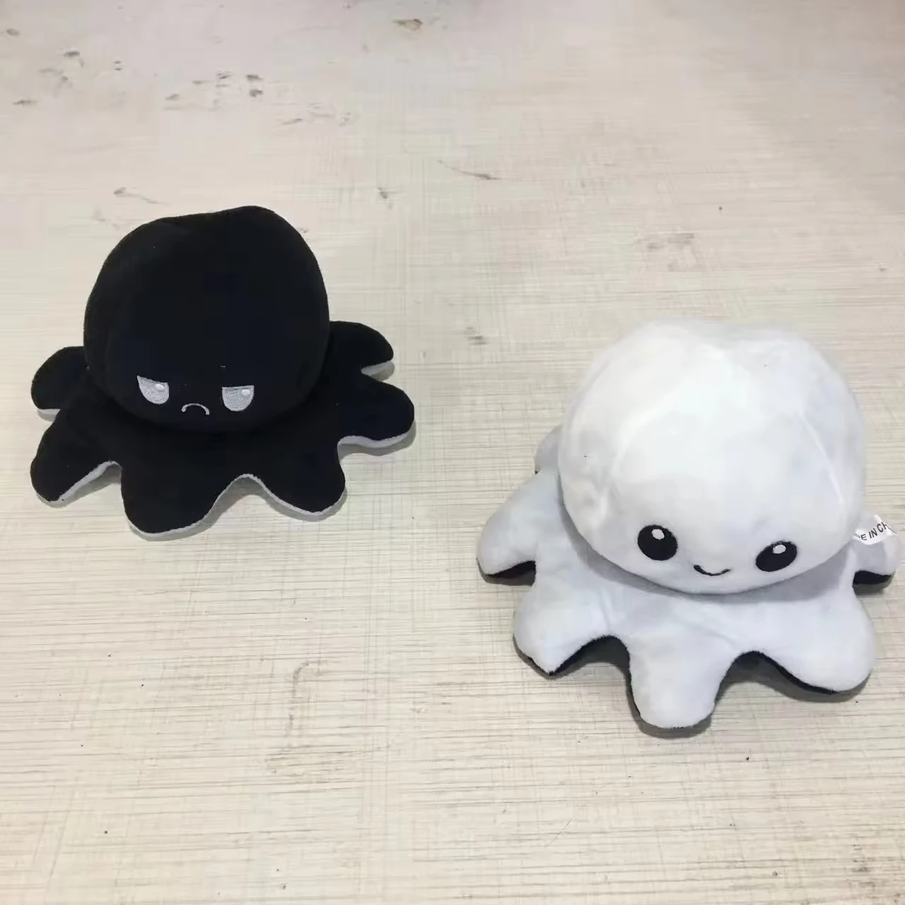 Hot Selling Colorful Giant Octopus Plush Toy 20cm Reversible Octopus Plush Pillow - Image 10